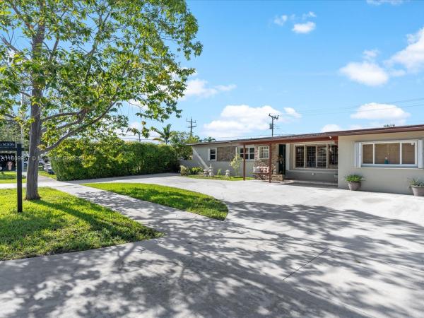 Miller Heights, 9460 SW 51st Ter, Olympia Heights, Florida 33165, image 3