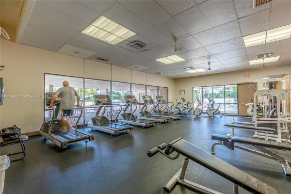 Coronado Tower 3, 20379 W Country Club Dr #1233, Aventura, Florida 33180, image 3