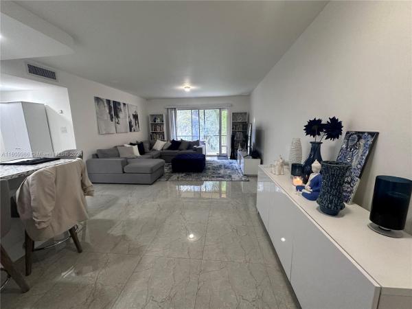 Kendall Heights, 13700 SW Sw 62nd St #249, Kendale Lakes, Florida 33183, image 1