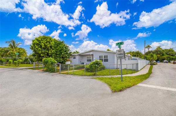 Hialeah No HOA, 3605 W 1st Ave, Hialeah, Florida 33012, image 1
