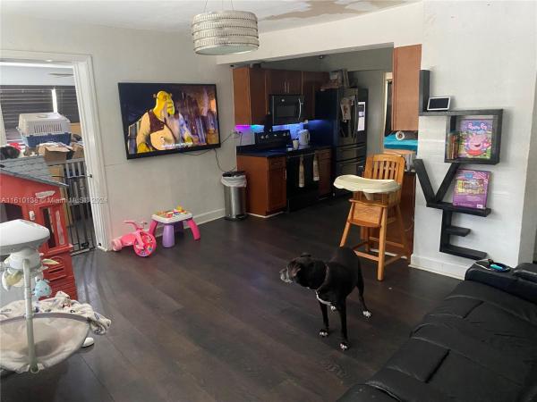 Cresthaven, 515 S 61st Ter, Hollywood, Florida 33023, image 3