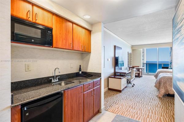 Trump International Beach Resort, 18001 Collins Ave #3006, Sunny Isles Beach, Florida 33160, image 1