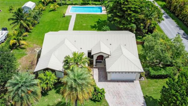 Redlands, 1511 NW 17th St, Homestead, Florida 33030, image 1