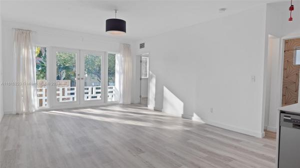 Lincoln, 1561 Jefferson Ave, Miami Beach, Florida 33139, image 1