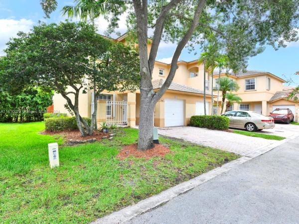 The Palms At Pembroke Isles, 662 NW 170th Ter, Pembroke Pines, Florida 33028, image 2