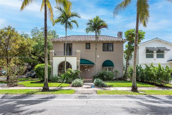 Granada, 500 Alhambra Cir, Coral Gables, Florida 33134, image 2