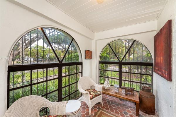 Granada, 500 Alhambra Cir, Coral Gables, Florida 33134, image 3