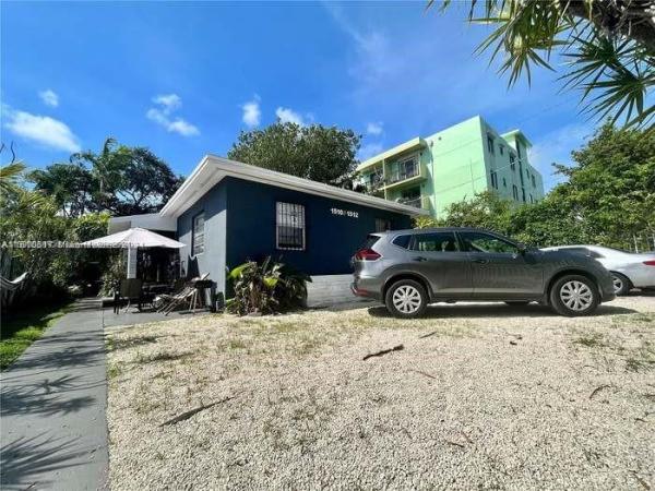 Lawrence Estates Land, 1512 SW 2nd St, Miami, Florida 33135, image 1