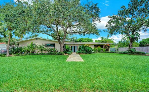Sun Coral Estates, 14320 SW 86th Ave, Palmetto Bay, Florida 33158, image 2