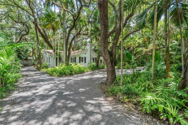 Biscayne Park Terrace, 2925 Seminole St, Miami, Florida 33133, image 1