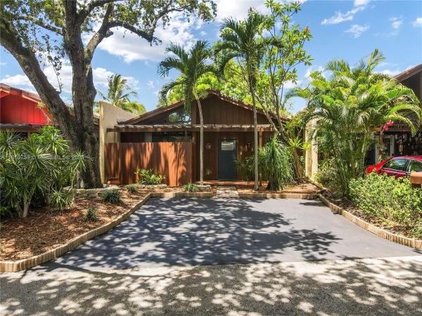 The Lofts Of Palm-Aire Village, 6181 NW 31st Ter, Fort Lauderdale, Florida 33309, image 2
