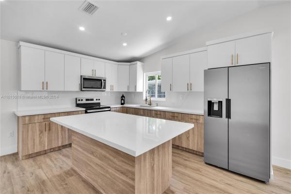 Las Estrellas, 7845 W 5th Ct, Hialeah, Florida 33014, image 1