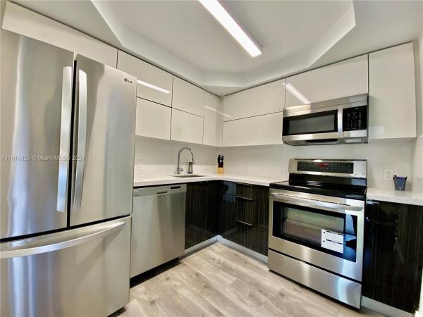 Ensenada, 3401 N Country Club Dr #303, Aventura, Florida 33180, image 3