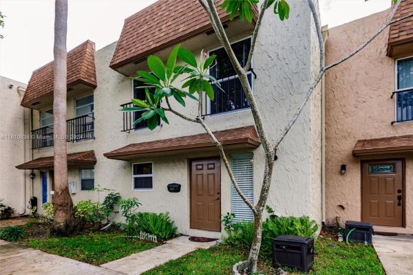 Pine Island Villas, 565 N Pine Island Rd #34, Plantation, Florida 33324, image 1