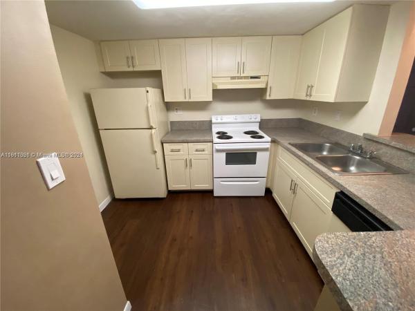 Villas De Venezia, 9936 Nob Hill Pl #9936, Sunrise, Florida 33351, image 1