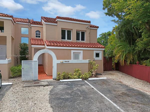 Kendall Springs, 6535 SW 132nd Ct Cir, Kendale Lakes, Florida 33183, image 3