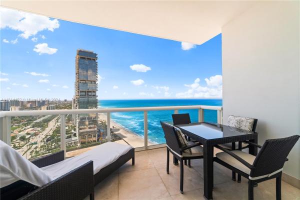 Trump Royale, 18201 Collins Ave #4102, Sunny Isles Beach, Florida 33160, image 3