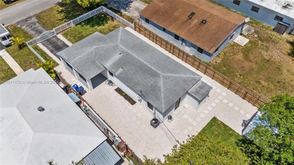Fulford By The Sea, 2174 NE 174th St, North Miami Beach, Florida 33162, image 3