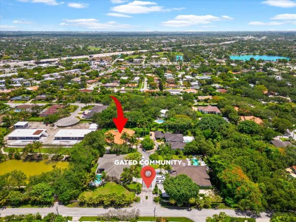 York Haus, 9350 SW 93rd Pl, Kendall, Florida 33176, image 3