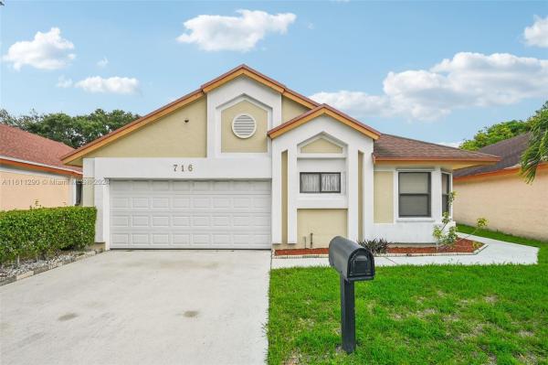 Hunter Run, 716 Holly St, North Lauderdale, Florida 33068, image 1