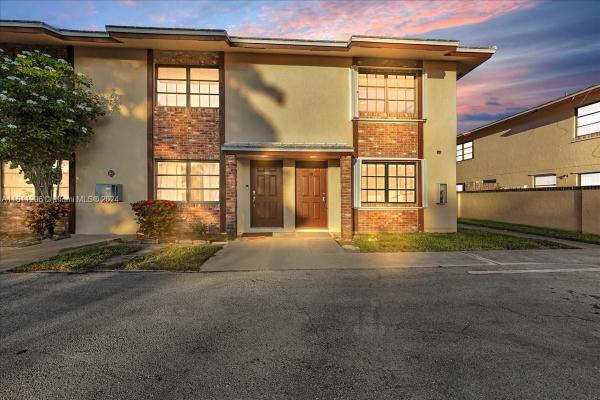 Village Green, 8613 NW 35th St, Coral Springs, Florida 33065, image 1
