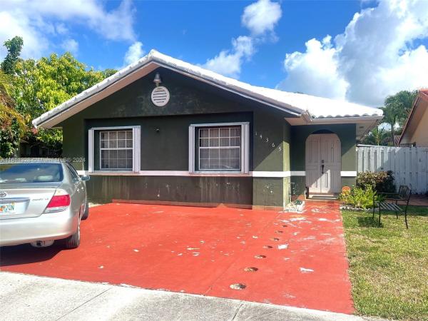 Kendall No HOA, 14365 SW 102nd St, Kendall, Florida 33186, image 3
