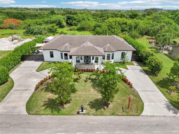 Grove Islands, 19526 SW 325th Ln, Redland, Florida 33030, image 1