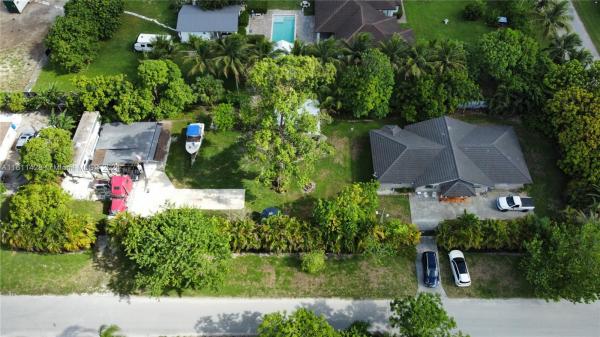 Larson Pines, 18180 SW 176th St, Redland, Florida 33187, image 1