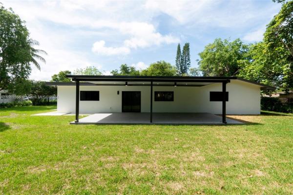 Twenty Bel Aire, 8820 SW 182nd Ter, Palmetto Bay, Florida 33157, image 2