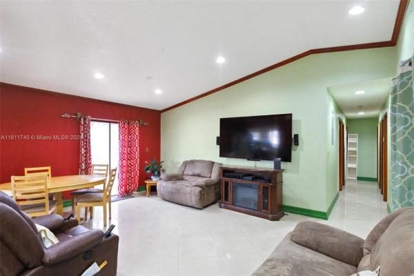 Calistoga Estates, 5766 SW 149th Pl, Kendall West, Florida 33193, image 3