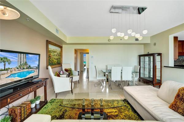 The Parc At Turnberry Isle, 19400 Turnberry Way #931, Aventura, Florida 33180, image 3