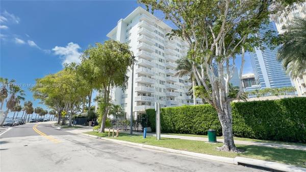 Point View, 1430 Brickell Bay Dr #504, Miami, Florida 33131, image 1