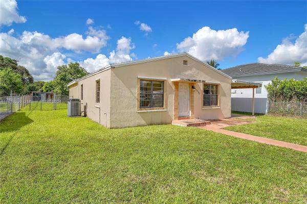 Bird Road Terrace, 6520 SW 42nd St, Westwood Lakes, Florida 33155, image 3