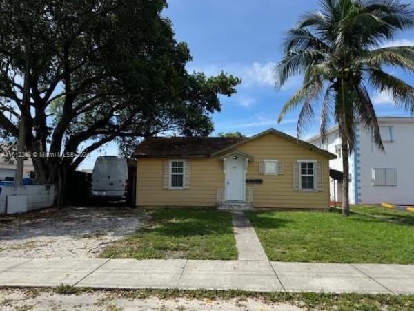 St James Park Southwest, 1830 Arthur St, Hollywood, Florida 33020, image 3