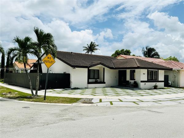 14102 SW 9th St, Unincorporated Dade County, Florida 33184, image 2