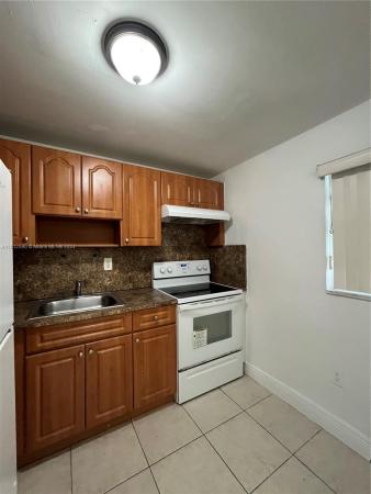 Los Suenos, 1735 W 60th St #M203, Hialeah, Florida 33012, image 1