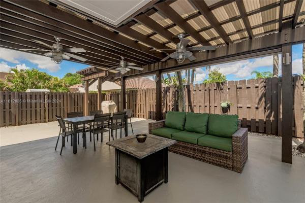 Ensenada, 11256 SW 160th Ct, The Hammocks, Florida 33196, image 3