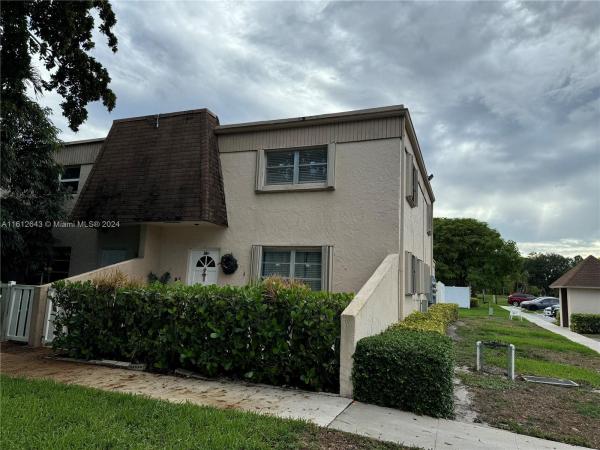 Townhomes Of Oriole, 1413 NW 80th Ave #G, Margate, Florida 33063, image 1