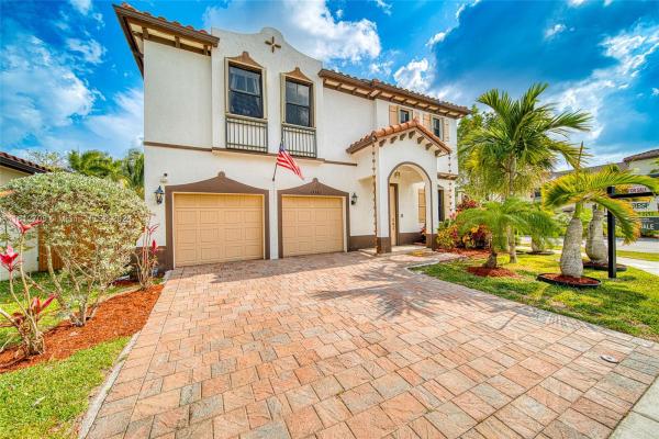 Venetian Parc, 15383 SW 176th Ter, Richmond West, Florida 33187, image 3
