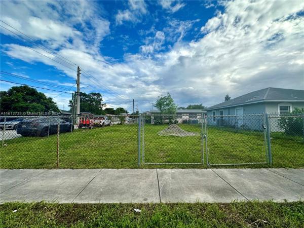 Para Villa Heights, 2102 NW 69th Ter, Gladeview, Florida 33147, image 1