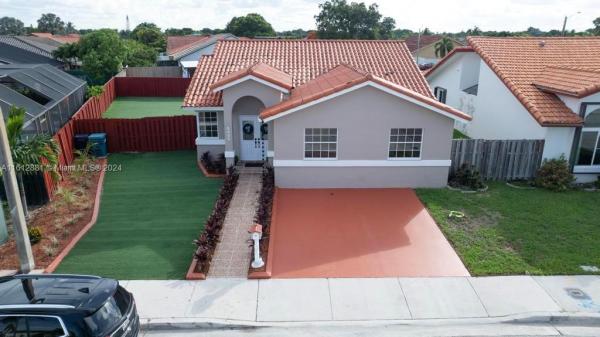 Bird Lakes South, 5050 SW 142nd Pl, Kendale Lakes, Florida 33175, image 3