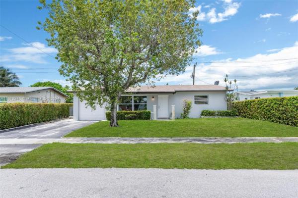 Driftwood Plaza, 6281 Scott St, Hollywood, Florida 33024, image 1