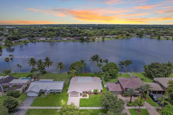 Flamingo Gardens East, 5619 SW 116th Ave, Cooper City, Florida 33330, image 1