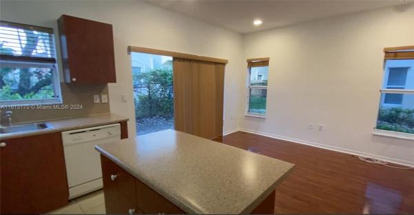 Venetia Groves, 1639 SE 30th St, Homestead, Florida 33035, image 2