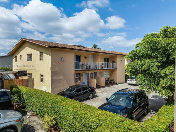 Hialeah Club, Hialeah, Florida 33012, image 1
