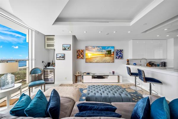 Blue Diamond, 4779 Collins Ave #PH4306, Miami Beach, Florida 33140, image 1