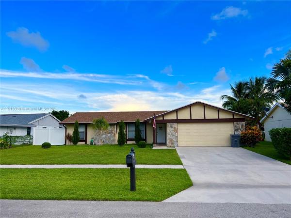 Le Chalet, 5310 Steven Rd, Boynton Beach, Florida 33472, image 1