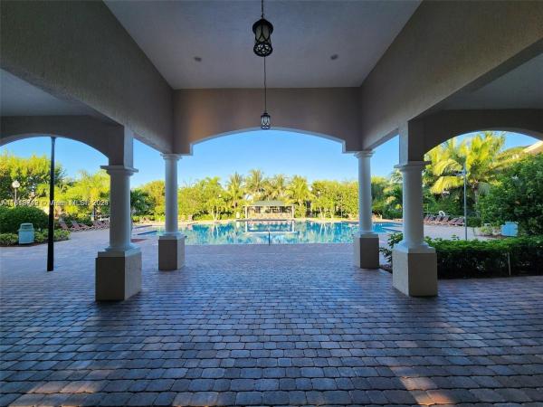 Mandarin Lakes, 27545 SW SW 142nd Ave, Naranja, Florida 33032, image 3