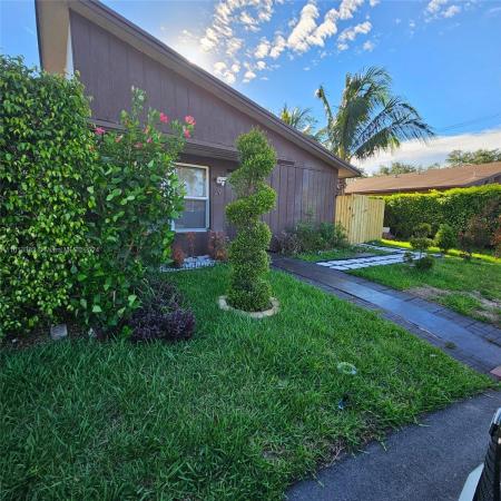 Loch Lomond, 3200 NW 5th Ter #29, Pompano Beach, Florida 33064, image 1