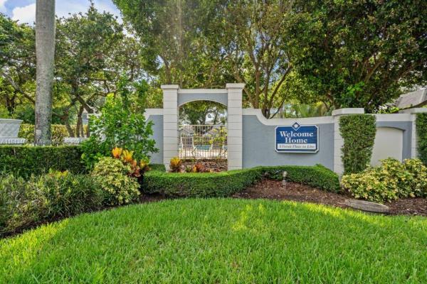 Place Royale, 14229 SW 97th Ter #14229, The Hammocks, Florida 33186, image 3